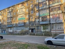 Продажа 3-комн. квартира, 64 м², 1/5 этаж — фото 1