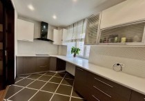 Продажа 2-комн. квартира, 78 м², 4/10 этаж — фото 1