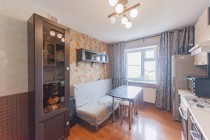 Продажа 1-комн. квартира, 43 м², 8/10 этаж — фото 2