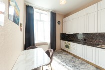 Продажа 2-комн. квартира, 62 м², 23/24 этаж — фото 2