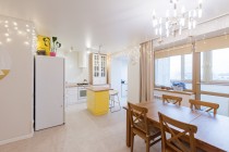 Продажа 3-комн. квартира, 76 м², 4/6 этаж — фото 2