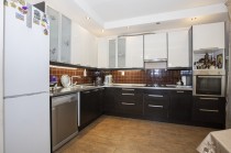 Продажа 3-комн. квартира, 105 м², 1/10 этаж — фото 4