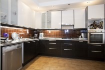 Продажа 3-комн. квартира, 105 м², 1/10 этаж — фото 8