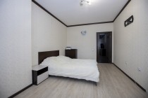 Продажа 3-комн. квартира, 105 м², 1/10 этаж — фото 2