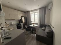 Продажа 2-комн. квартира, 75 м², 3/8 этаж — фото 2