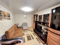 Продажа 3-комн. квартира, 65 м², 2/9 этаж — фото 2
