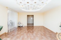 Продажа 3-комн. квартира, 101 м², 6/7 этаж — фото 3