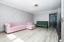 Продажа 3-комн. квартира, 89 м², 6/10 этаж — фото 2
